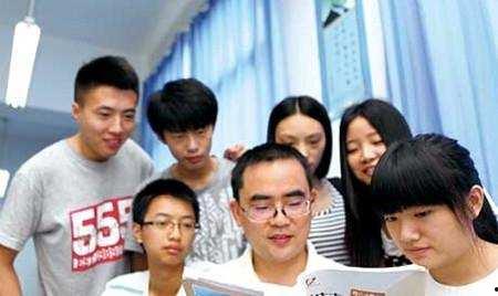 信丰学生爆料斗气新闻报道,校园暴力背后的真相揭露 第2张 信丰学生爆料斗气新闻报道,校园暴力背后的真相揭露 第2张